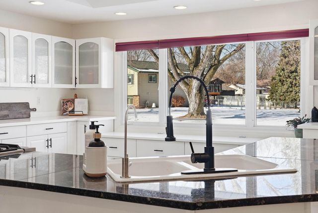 10405 99th Place N, Maple Grove, MN 55369