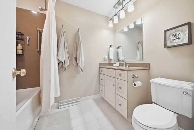 10405 99th Place N, Maple Grove, MN 55369