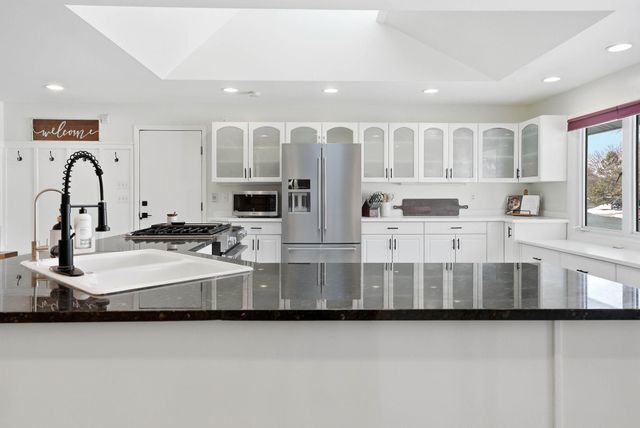 10405 99th Place N, Maple Grove, MN 55369