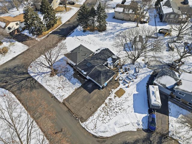 10405 99th Place N, Maple Grove, MN 55369