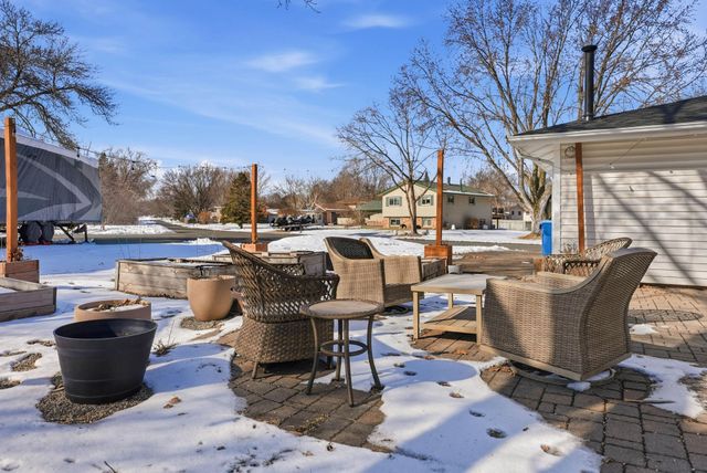 10405 99th Place N, Maple Grove, MN 55369