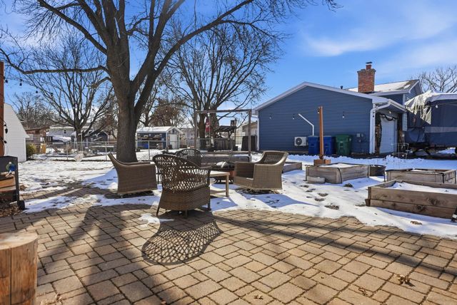 10405 99th Place N, Maple Grove, MN 55369