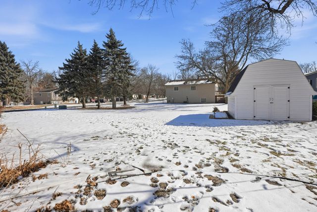 10405 99th Place N, Maple Grove, MN 55369