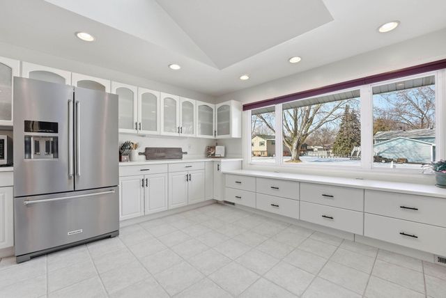 10405 99th Place N, Maple Grove, MN 55369