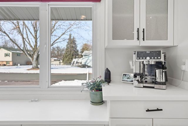 10405 99th Place N, Maple Grove, MN 55369