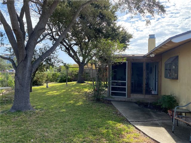 7110 Pharaoh Dr, Corpus Christi, TX 78412