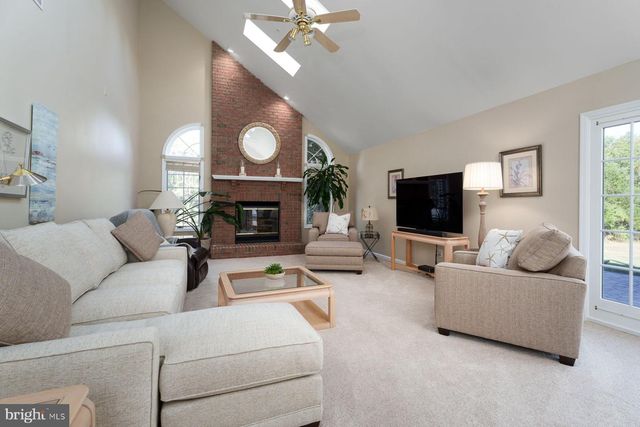 128 BUTLER RD, Franklin Park, NJ 08823