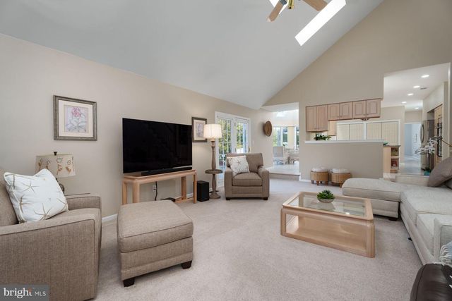 128 BUTLER RD, Franklin Park, NJ 08823