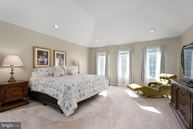 128 BUTLER RD, Franklin Park, NJ 08823