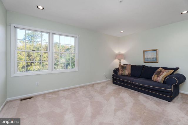 128 BUTLER RD, Franklin Park, NJ 08823