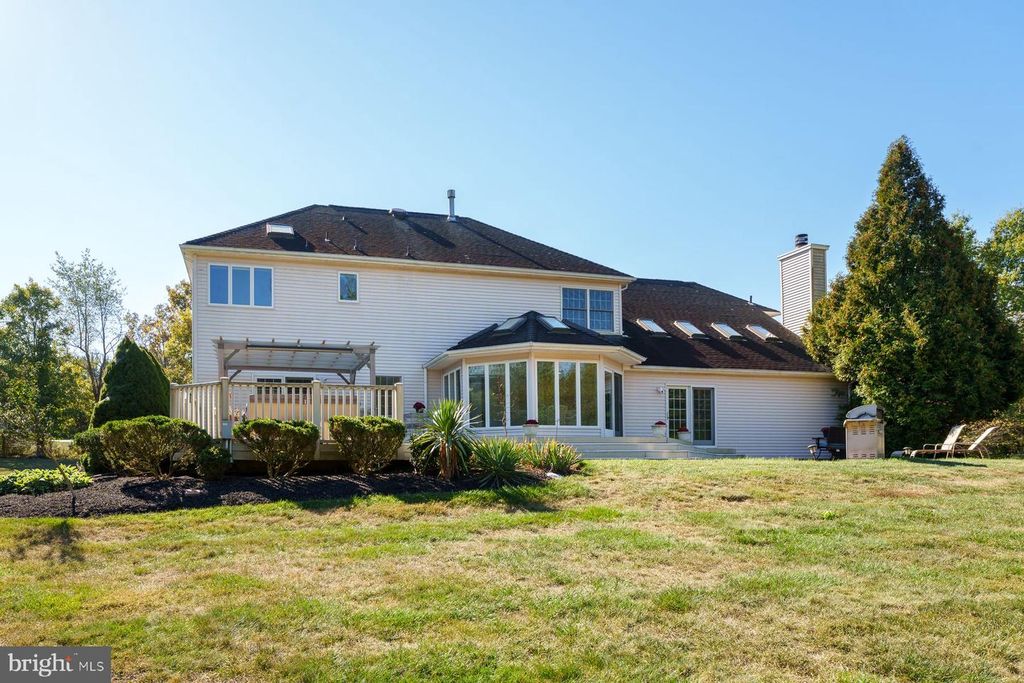 Image 31 of property listing at 128 BUTLER RD, Franklin Park, NJ 08823