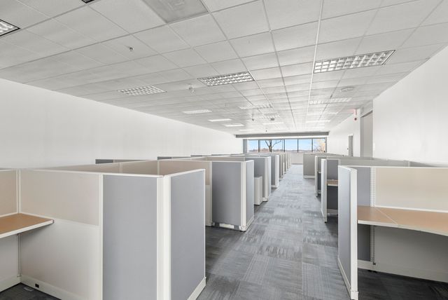 200 Applied Parkway, University Park, IL 60484