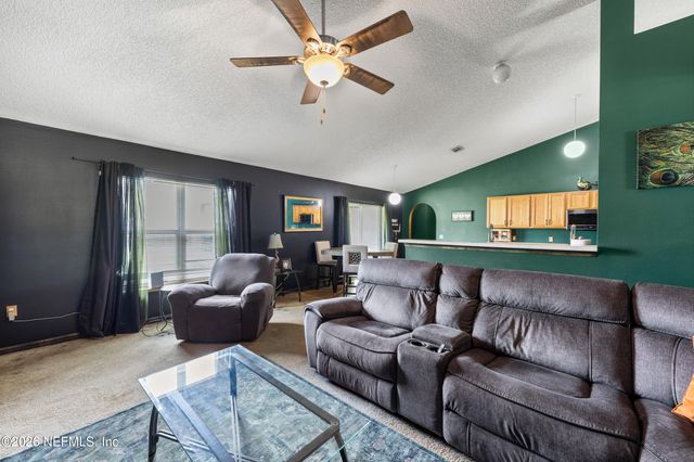 7187 OXFORDSHIRE Avenue, Jacksonville, FL 32219