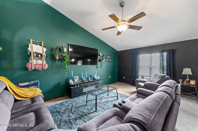 7187 OXFORDSHIRE Avenue, Jacksonville, FL 32219