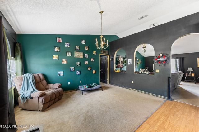 7187 OXFORDSHIRE Avenue, Jacksonville, FL 32219
