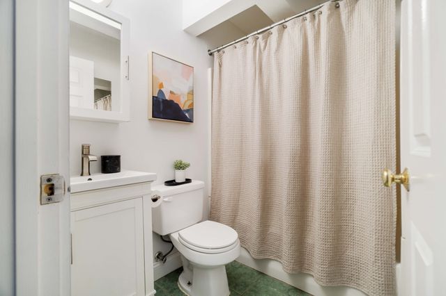 241-255 River Street 6, Cambridge, MA 02139
