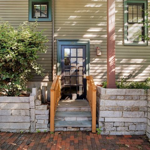 241-255 River Street 6, Cambridge, MA 02139