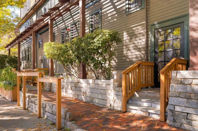 241-255 River Street 6, Cambridge, MA 02139