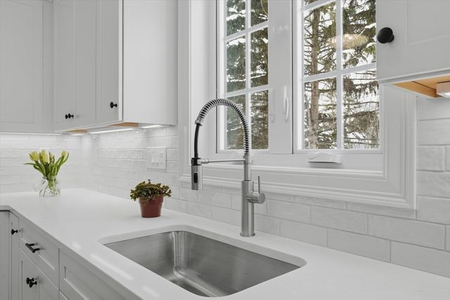 181 Pine Street, Tewksbury, MA 01876