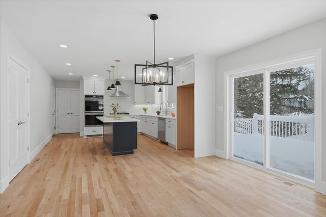 181 Pine Street, Tewksbury, MA 01876