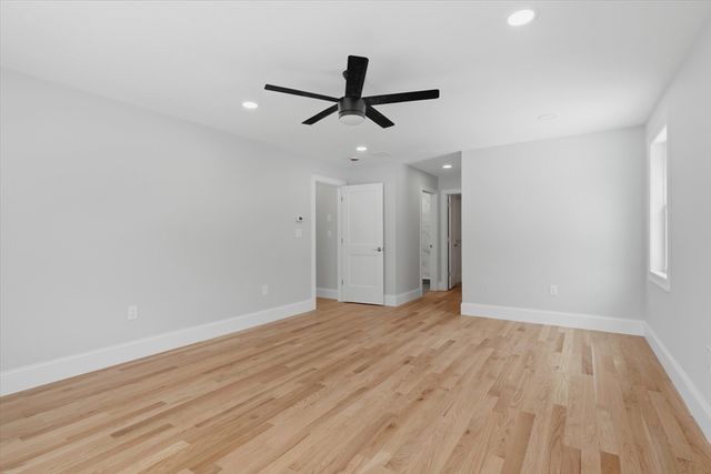 181 Pine Street, Tewksbury, MA 01876