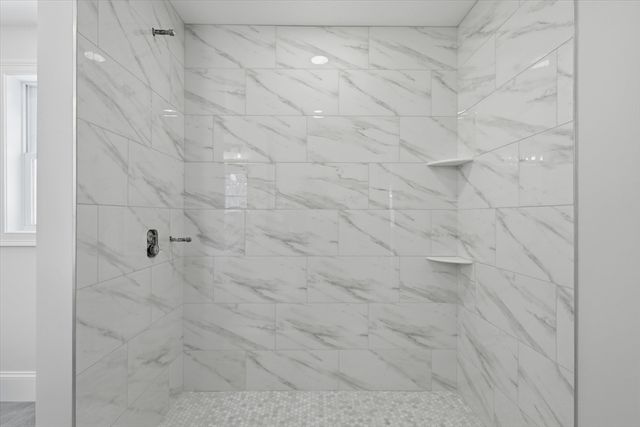 181 Pine Street, Tewksbury, MA 01876