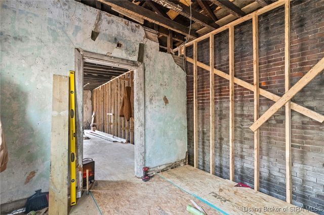 707 Walnut Street, Madison, IN 47250