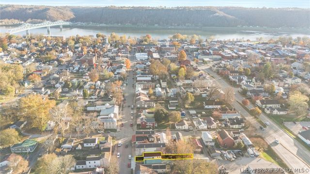 707 Walnut Street, Madison, IN 47250