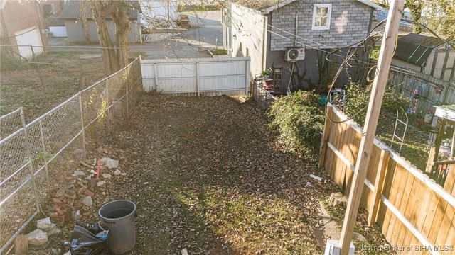 707 Walnut Street, Madison, IN 47250