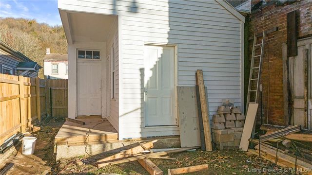 707 Walnut Street, Madison, IN 47250