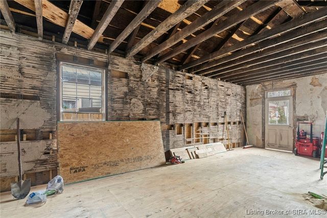 707 Walnut Street, Madison, IN 47250