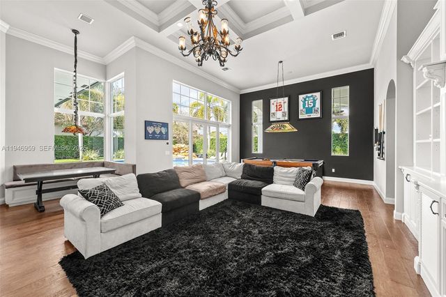12401 N Stonebrook Circle, Davie, FL 33330
