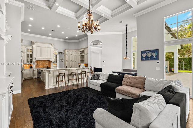 12401 N Stonebrook Circle, Davie, FL 33330
