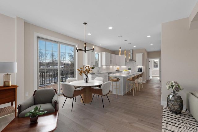 W192N5472 Red Crown LANE, Menomonee Falls, WI 53051