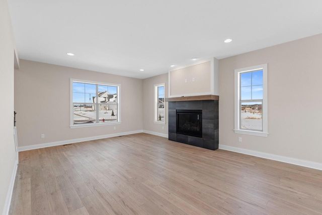 W192N5472 Red Crown LANE, Menomonee Falls, WI 53051