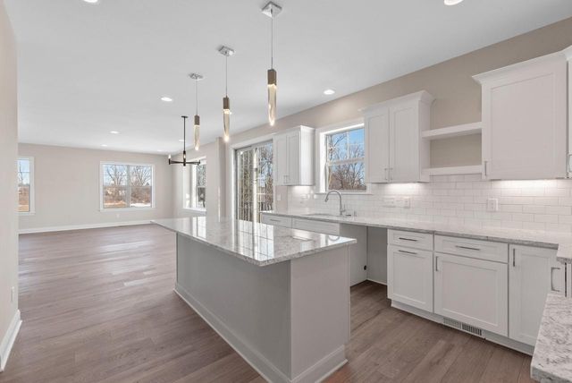 W192N5472 Red Crown LANE, Menomonee Falls, WI 53051