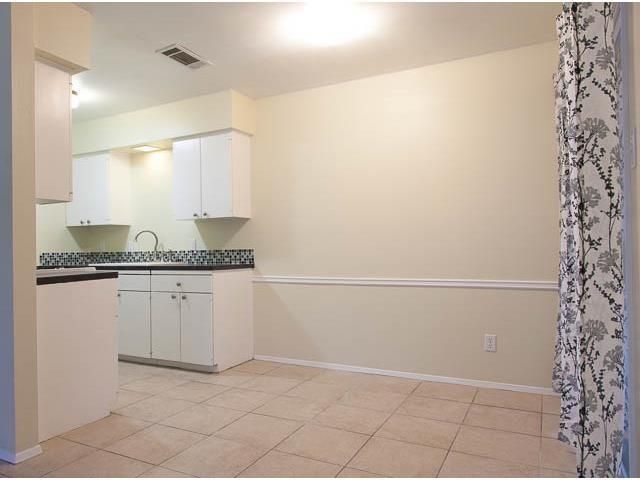 2528 Berkett DR, Austin, TX 78745