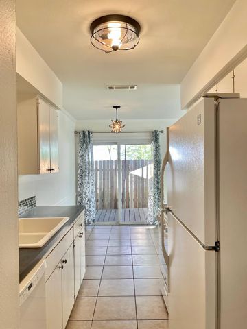 2528 Berkett DR, Austin, TX 78745