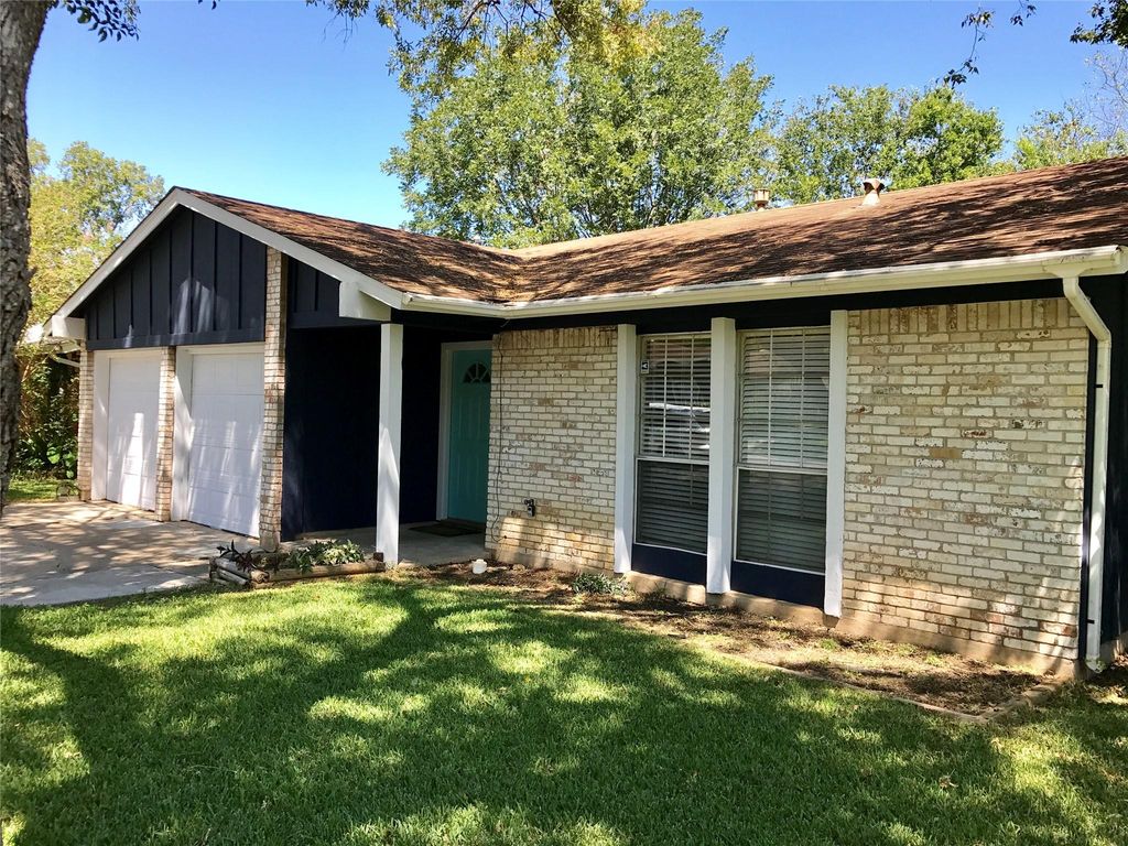 2528 Berkett DR, Austin, TX 78745