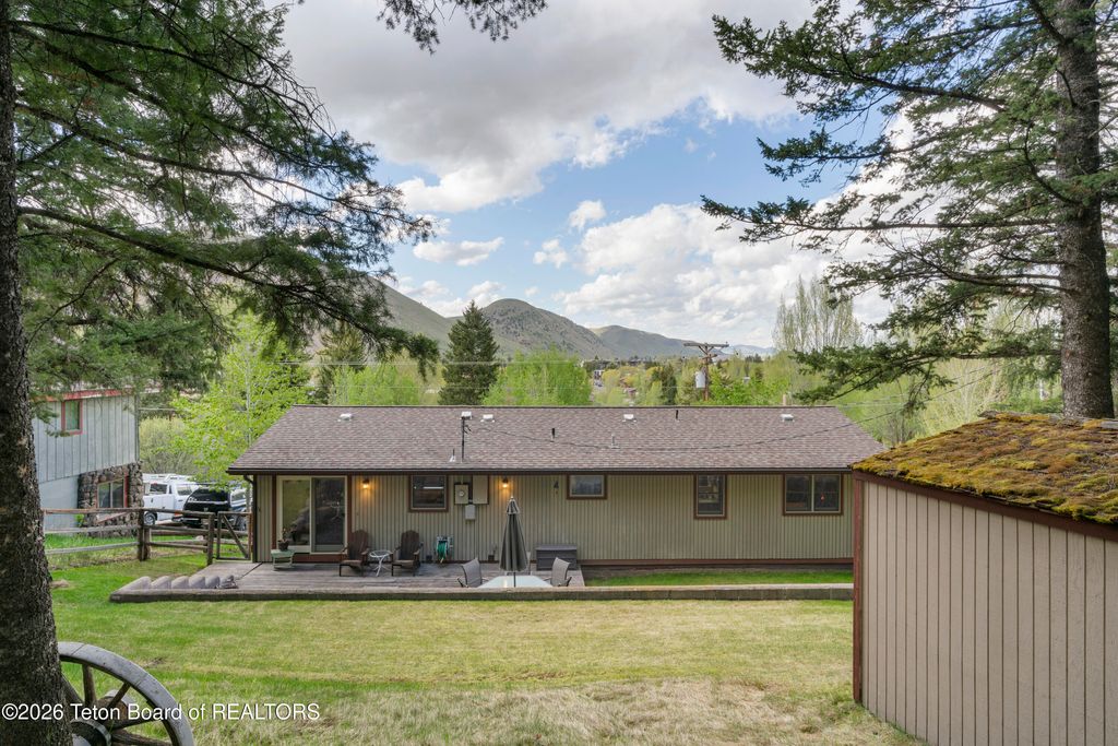 210 SPRUCE DRIVE, Jackson, WY 83001 photo 32