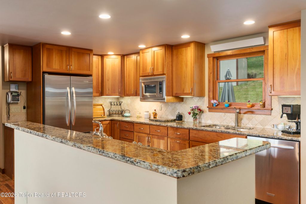 210 SPRUCE DRIVE, Jackson, WY 83001 photo 8