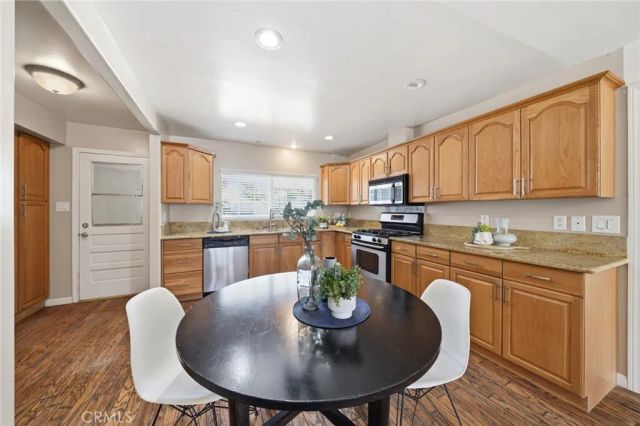 5041 Ridglea Avenue, Buena Park, CA 90621
