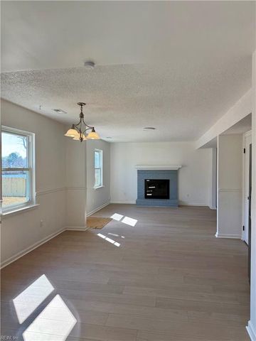 5120 Edon Hall LN, Virginia Beach, VA 23464