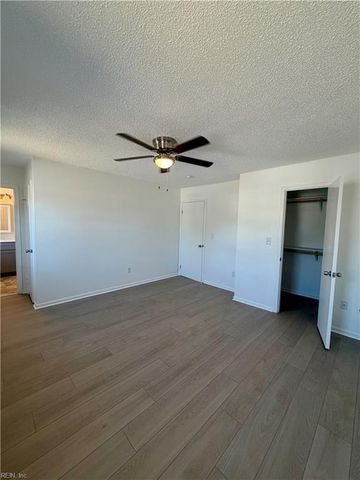 5120 Edon Hall LN, Virginia Beach, VA 23464