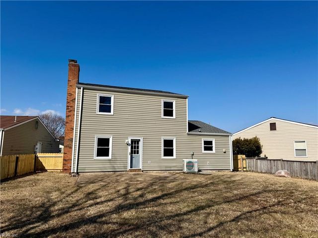 5120 Edon Hall LN, Virginia Beach, VA 23464