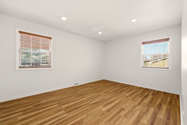 1432 Mitchell Trail, Elk Grove Village, IL 60007