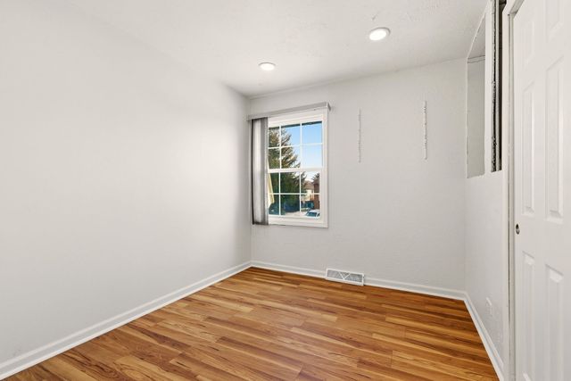 1432 Mitchell Trail, Elk Grove Village, IL 60007