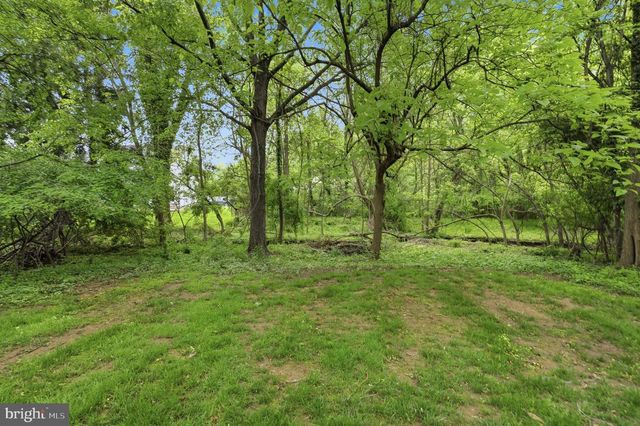 301 RIVERVIEW RD, Swarthmore, PA 19081