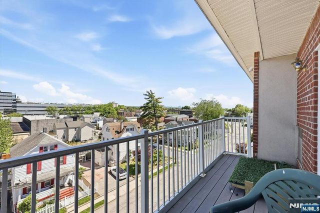 39 Union Street 402, Hackensack, NJ 07601
