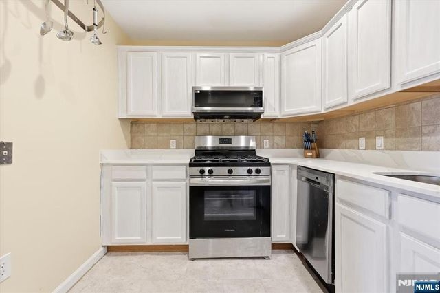 39 Union Street 402, Hackensack, NJ 07601